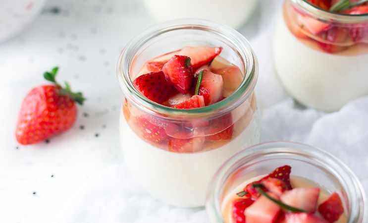 Original Panna Cotta mit Erdbeeren