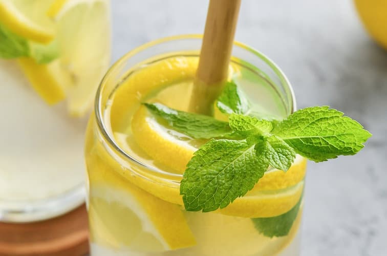 Limoncello Spritz Rezept original italienisch