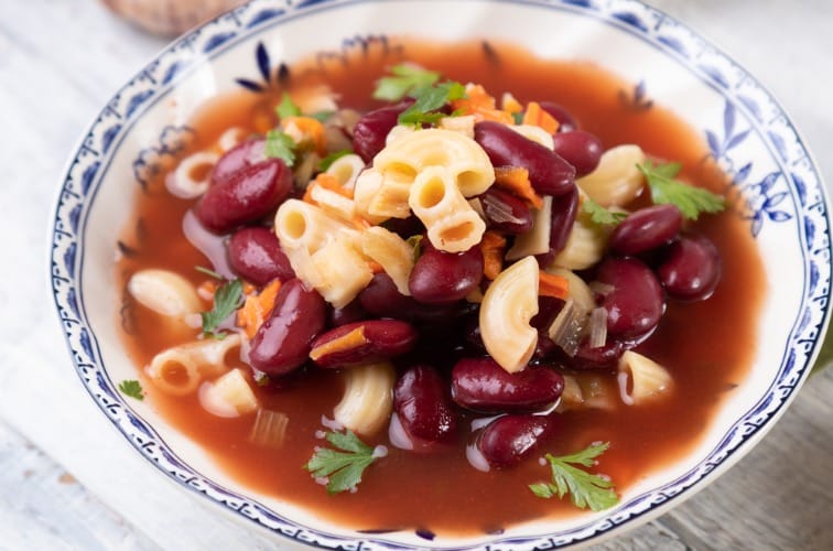 Klassisch Italienisch: Pasta e Fagioli, ein herzhafter Genuss 3 Pasta e Fagioli