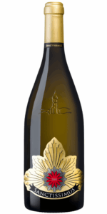 Pinot Bianco Alto Adige DOC Riserva Sanctissimus Cantina St. Pauls <h3>Alto Adige Pinot Bianco DOC Riserva Sanctissimus Cantina St. Pauls in vendita da Mair Mair.</h3> <p>Chi pensa che il Pinot Bianco sia sempre leggero e poco incisivo verrà smentito dal Sanctissimus. Questa rara Riserva nasce da uno dei vigneti più antichi dellAlto Adige e dimostra quanto possa essere potente, profondo e allo stesso tempo preciso un Pinot Bianco. Un vino di carattere per appassionati curiosi e conoscitori esperti, che unisce freschezza alpina e grande maturità.</p> <h3>Origine e terroir</h3> <p>Le uve crescono sotto la chiesa di Missiano, su pendii estremamente ripidi esposti a sud. Il vigneto si trova tra circa 350 e 400 metri di altitudine ed è stato impiantato già intorno al 1899. I suoli sono morenici, ricchi di calcare e di origine glaciale; le rese molto basse danno grappoli concentrati e dal profilo spiccatamente minerale, base del carattere unico del Sanctissimus.</p> <h3>Vitigni</h3> <p>LAlto Adige Pinot Bianco DOC Riserva Sanctissimus è prodotto al cento per cento da Pinot Bianco. Le viti ultracentenarie forniscono piccoli grappoli dalla grande concentrazione aromatica, raccolti esclusivamente a mano e con cura estrema.</p> <h3>Affinamento e vinificazione</h3> <p>Le uve selezionate vengono lavorate in modo molto delicato e fermentano a contatto con le bucce in grandi anfore di terracotta. La lenta fermentazione, protratta per diversi mesi, permette unestrazione finissima di struttura e profumi. In seguito il vino matura a lungo sui lieviti fini, sviluppando così la sua tessitura cremosa, la profondità e lequilibrio naturale.</p> <h3>Carattere e gusto</h3> <p>Nel bicchiere il Sanctissimus si presenta di un giallo paglierino brillante con riflessi dorati. Al naso ricorda la mela matura, la frutta gialla, note speziate fini e un accenno di salvia. Al palato è voluminoso e succoso, denso ma nitido nella struttura, sostenuto da acidità viva e marcata mineralità. Il finale è molto lungo, cremoso e lascia una scia sapida e speziata.</p> <h3>Abbinamenti, temperatura di servizio e momento ideale di consumo.</h3> <p>Il Sanctissimus è perfetto come aperitivo importante, con antipasti raffinati, piatti di pesce e di pollame, ma anche con formaggi di capra e cucina vegetariana dal profilo aromatico deciso. La temperatura ideale è intorno ai 1012 gradi, servito in un ampio calice da bianco. Grazie alla struttura e allorigine questo Pinot Bianco possiede un notevole potenziale di invecchiamento e può affinarsi ulteriormente per molti anni.</p>